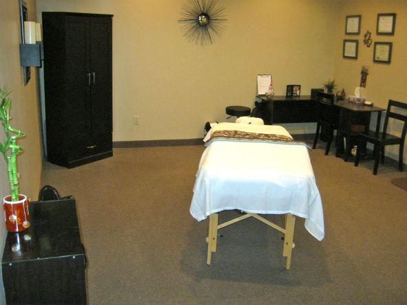 Suite C, Side Center